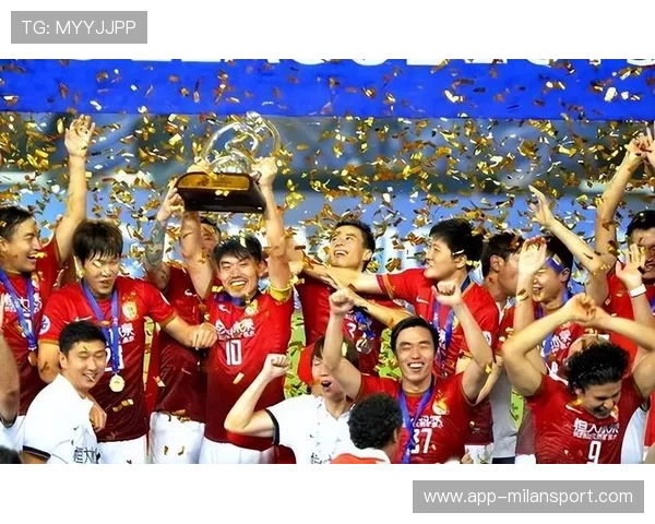 中超冠军引进巴西主力后腰年薪1400万欧 上港球迷热议纷纷 中超冠军引进巴西主力后腰年薪1400万欧 上港球迷热议纷纷